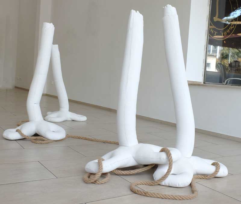 weiteres Bild: Bürohengst, (Installation)